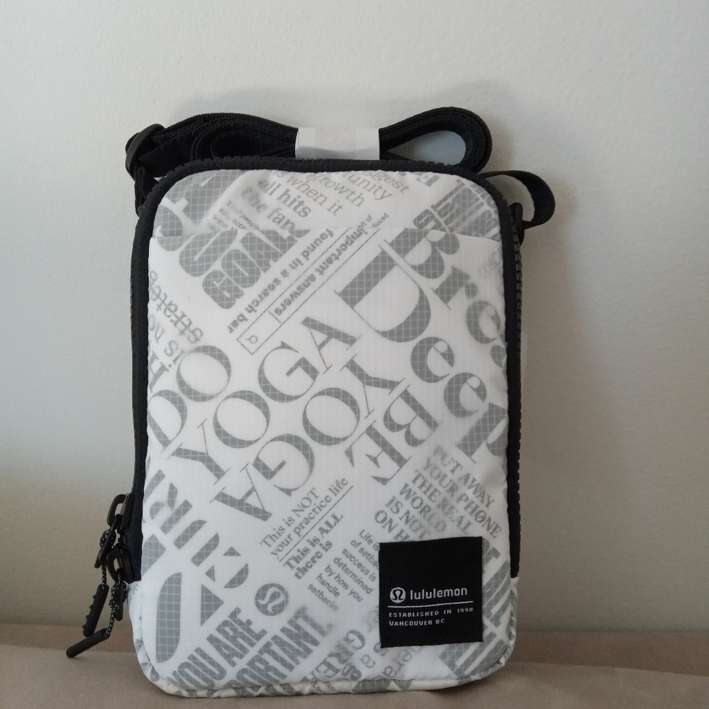 lululemon Easy Access Crossbody 'Manifesto' Print Black and White Purse